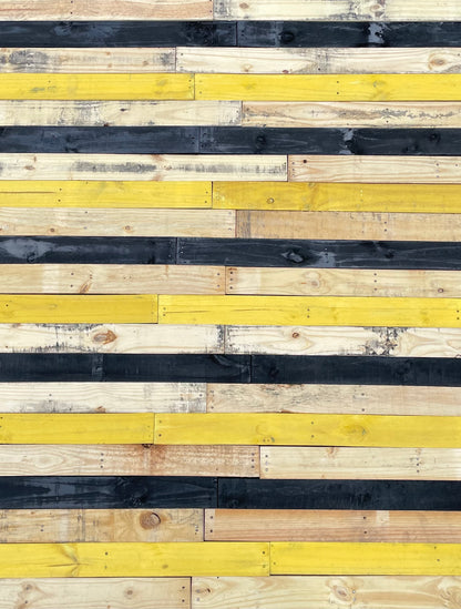 Pittsburgh Pallet Wall Idea - Reclaimed Pallet Boards DIY Kit - 25 Sq. Ft.