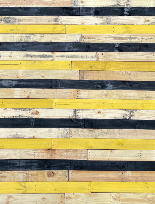 Pittsburgh Pallet Wall Idea - Reclaimed Pallet Boards DIY Kit - 25 Sq. Ft.
