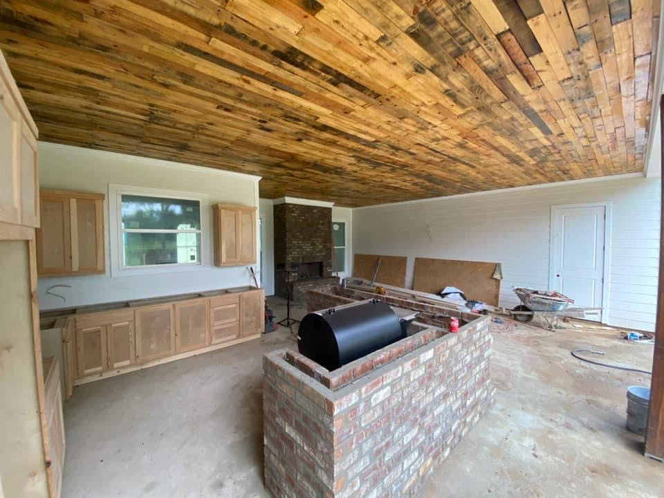 Bulk Pallet Wood |  Reclaimed Pallet Boards | Accent Walls & Ceilings